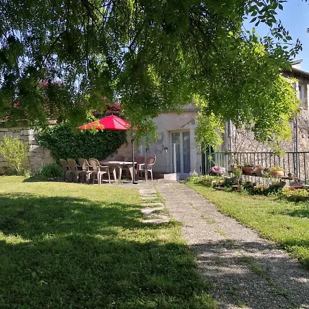 Le De La Licorne Holiday home